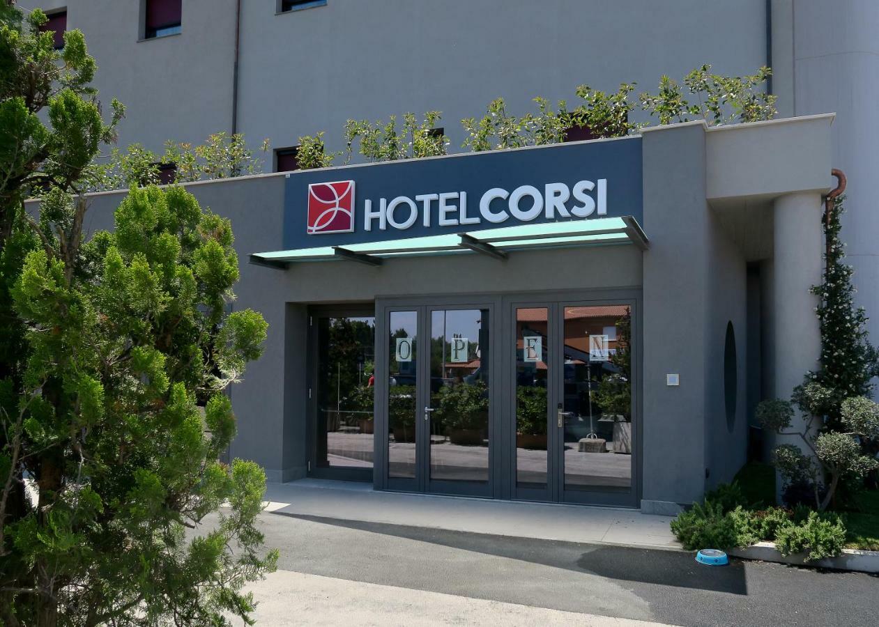 Best Western Hotel Corsi Torrimpietra Extérieur photo